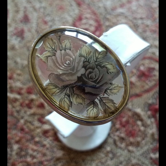 Etched Roses Brooch - Picture 6 of 16